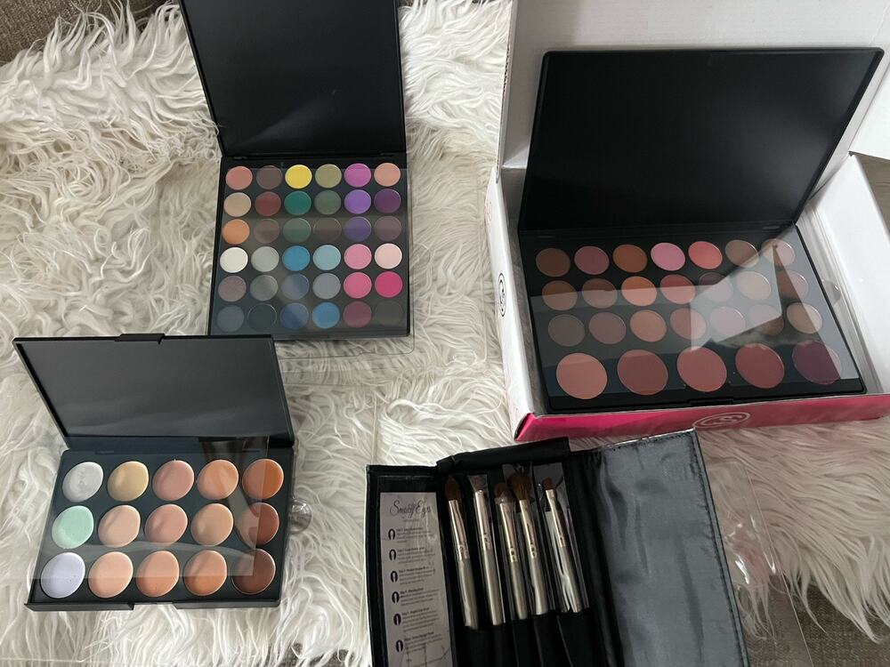 Coastal Scents Smoky Beauty Collection Makeup Gift Set